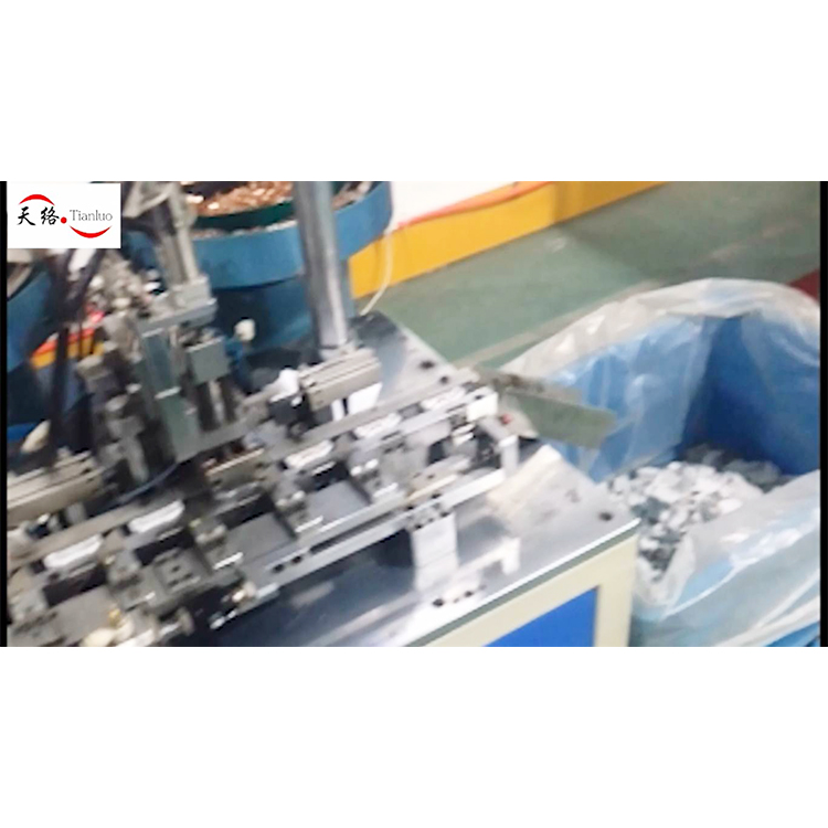 Socket copper head automatic assembly machine